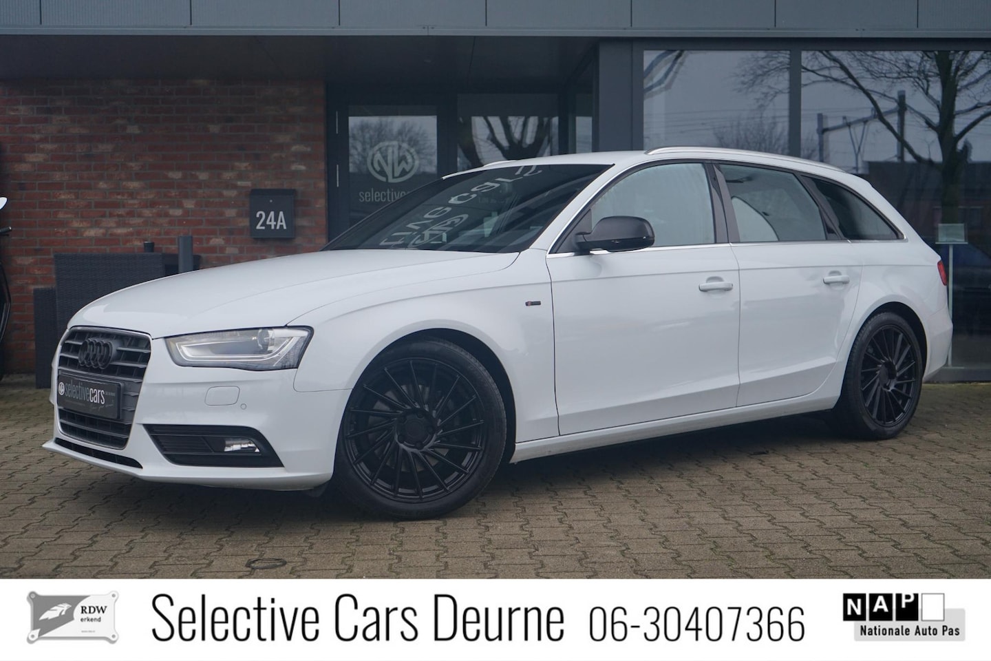 Audi A4 Avant - 1.8 TFSI S-line , 18''LM, ABT, LED,  Xenon, 18''Lm, Navi, Cruise. - AutoWereld.nl