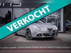 Alfa Romeo Giulietta - 1.7 TBi Quadrifoglio Verde|Schuif/kantel|Kuipstoelen|Half Leder|Bose|Cruise