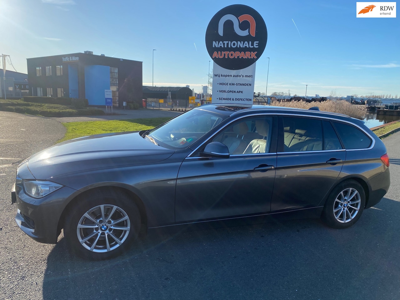 BMW 3-serie Touring - 2013 * 320d High Executive * AUTOMAAT * CLIMA * XENON * LMV * - AutoWereld.nl