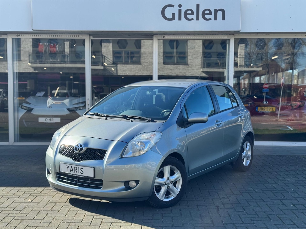 Toyota Yaris - 1.3 VVT-I 5DR Luna | Climate control, Lichtmetalen velgen, Centrale deurvergrendeling, Ele - AutoWereld.nl
