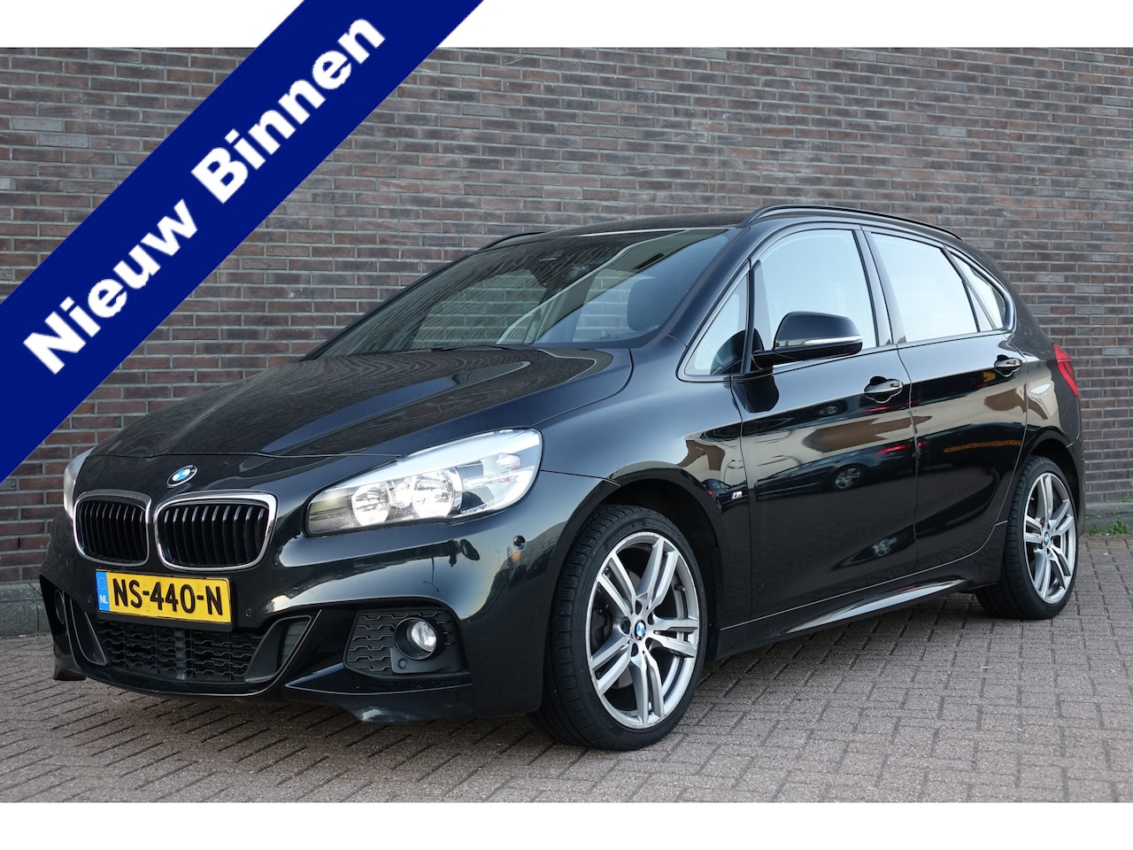 BMW 2-serie Active Tourer - 218i Centennial High Executive M Pakket - AutoWereld.nl