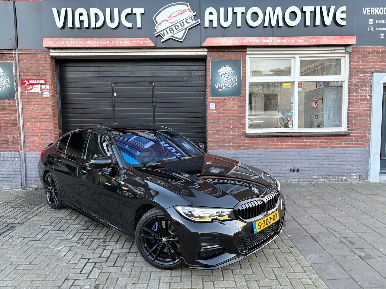 BMW 3-serie - 330e M-performance H&K Schuifdak 340i Look - AutoWereld.nl