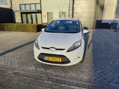 Ford Fiesta - 1.25 Bj 2009 Nieuwe Distrbutieriem
