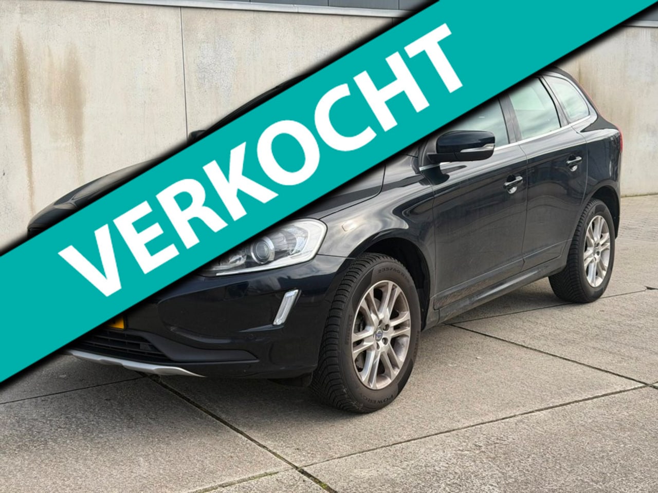 Volvo XC60 - 2.0 D4 FWD Ocean Race Xenon/LEER/NAV/Stoelverwarming/adaptive cruise/blis/trekhaak - AutoWereld.nl