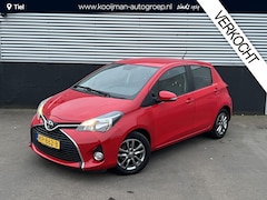 Toyota Yaris - 1.0 VVT-i Lounge Achteruitrijcamera, Parkeersensoren, LMV, Bluetooth