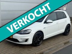 Volkswagen Golf - 1.4 TSI GTE/ Pano / NWE jaar apk