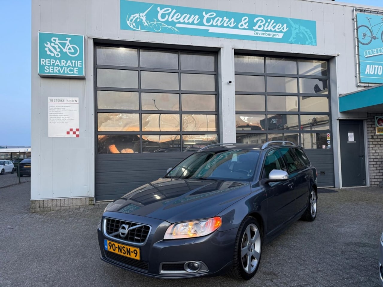 Volvo V70 - 2.0T R-Edition 2.0T R-Edition - AutoWereld.nl