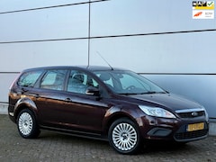Ford Focus Wagon - 1.6 Trend 2e Eignr |Cruise |Airco |Trekhaak |New Apk |Lmv |Nap |Boekjes