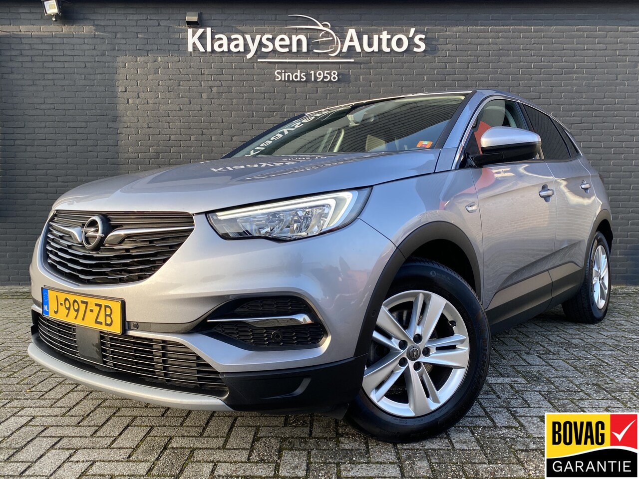 Opel Grandland X - 1.2 Turbo Business Executive 130 pk | 1e eigenaar | dealer onderh. | leder sportstoelen | - AutoWereld.nl