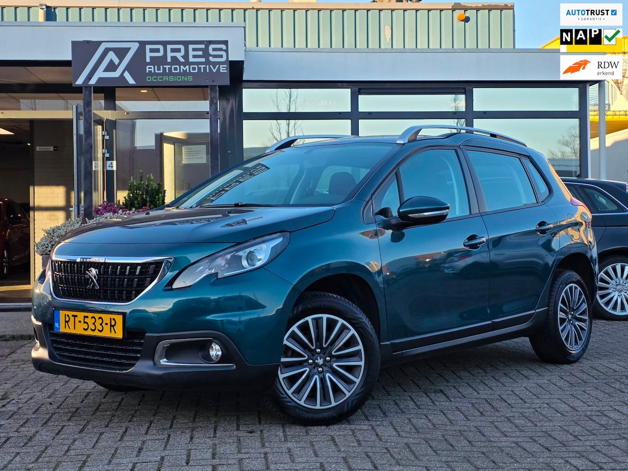 Peugeot 2008 - 1.2 PureTech Blue Lion |AIRCO|CRUISE|NAVI|PDC - AutoWereld.nl