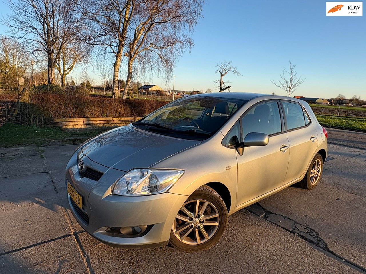 Toyota Auris - 1.3 Comfort/ right hand drive ( RHD)/ climatronic/ 5 doors - AutoWereld.nl