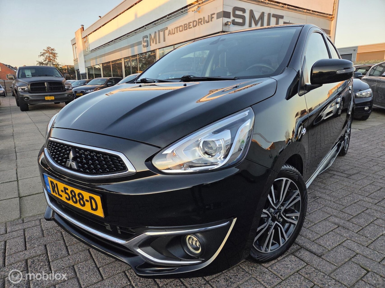 Mitsubishi Space Star - 1.2 Instyle Aut/Xenon/Nav/NLAuto/CC/EC - AutoWereld.nl
