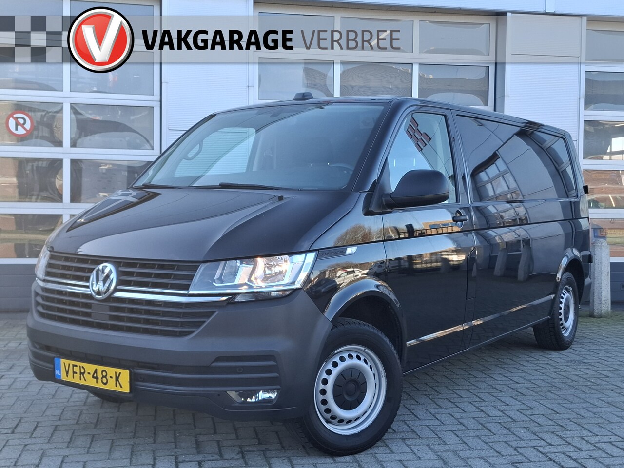 Volkswagen Transporter - 2.0 TDI L2H2 28 Highline | Navigatie/Android/Apple Carplay | PDC voor en Achter | Cruise C - AutoWereld.nl