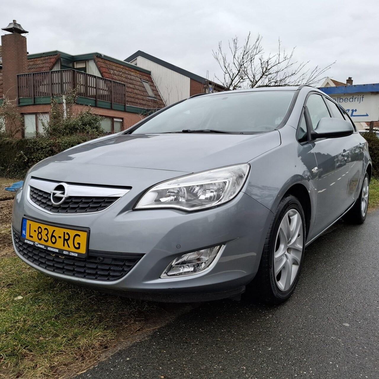 Opel Astra Sports Tourer - 1.6 Automaat Trekhaak, Stoelverwarming, Cruise C - AutoWereld.nl