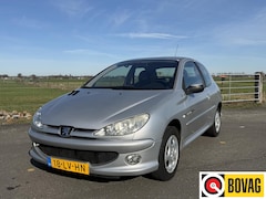 Peugeot 206 - 1.4 Quiksilver