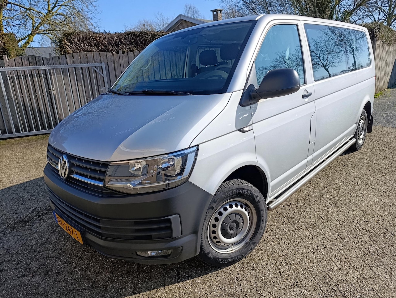 Volkswagen Transporter Kombi - 2.0 TDI L2H2 Highline € 19950.- Incl. BTW / BPM Vrij | AIRCO | CAMERA | NAVI | CV OP AFSTA - AutoWereld.nl
