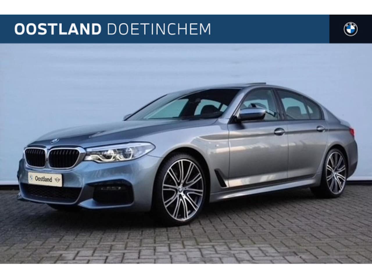 BMW 5-serie - 520i High Executive M Sport Automaat / Schuif-kanteldak / Laserlight / Achteruitrijcamera - AutoWereld.nl