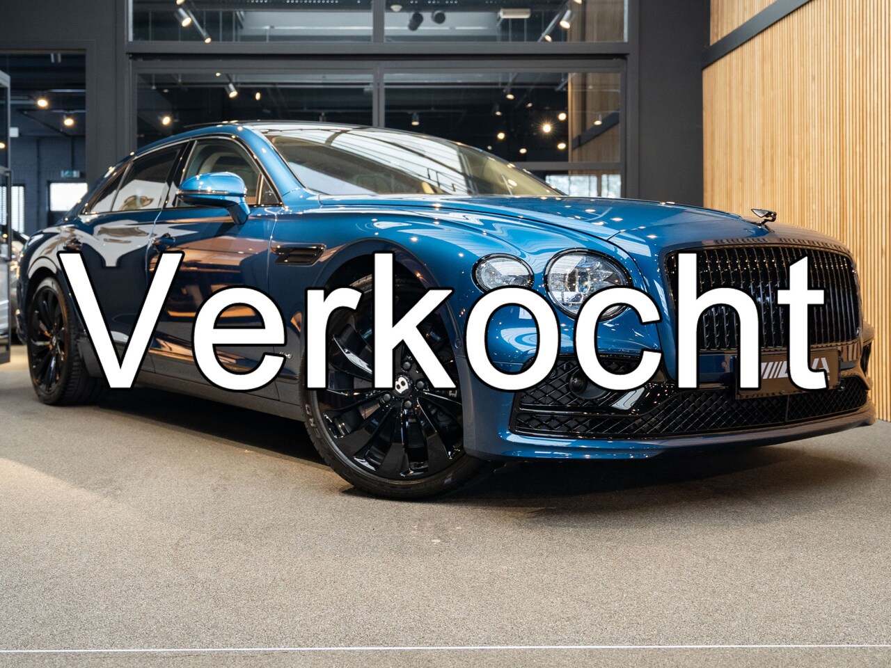 Bentley Flying Spur - V6 Hybrid Naim 2.9 V6 Hybrid Pano Black Specification - AutoWereld.nl
