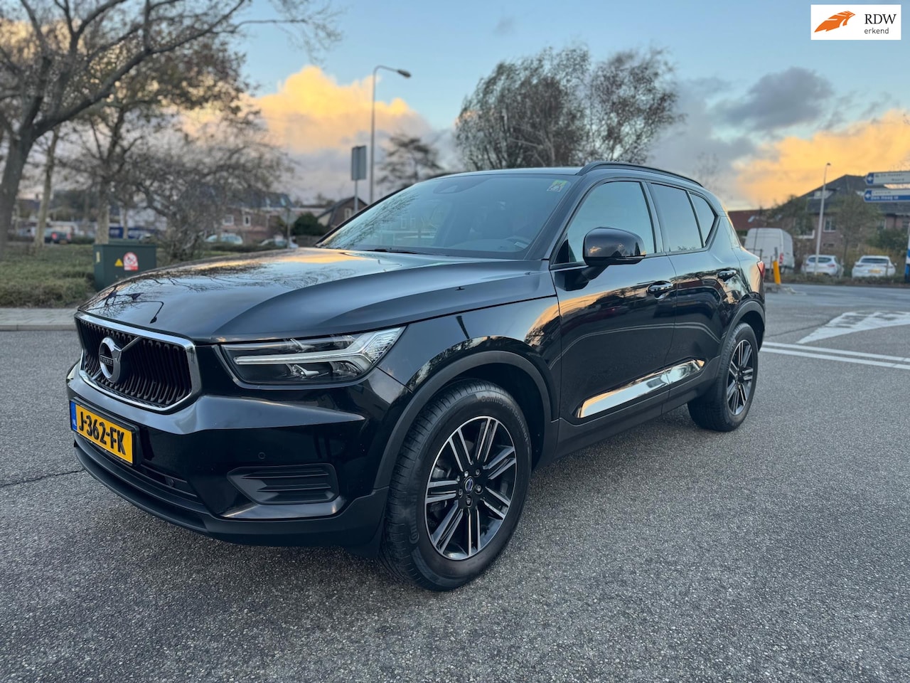Volvo XC40 - 1.5 T3 Inscription / navi / cruise.control / leder / pdc / elek.pakket / historie.... - AutoWereld.nl