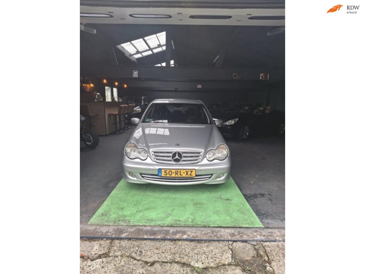 Mercedes-Benz C-klasse - 180 K. classic 6 versnelingen - AutoWereld.nl