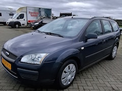 Ford Focus Wagon - 1.4-16V Ambiente Airco/APK