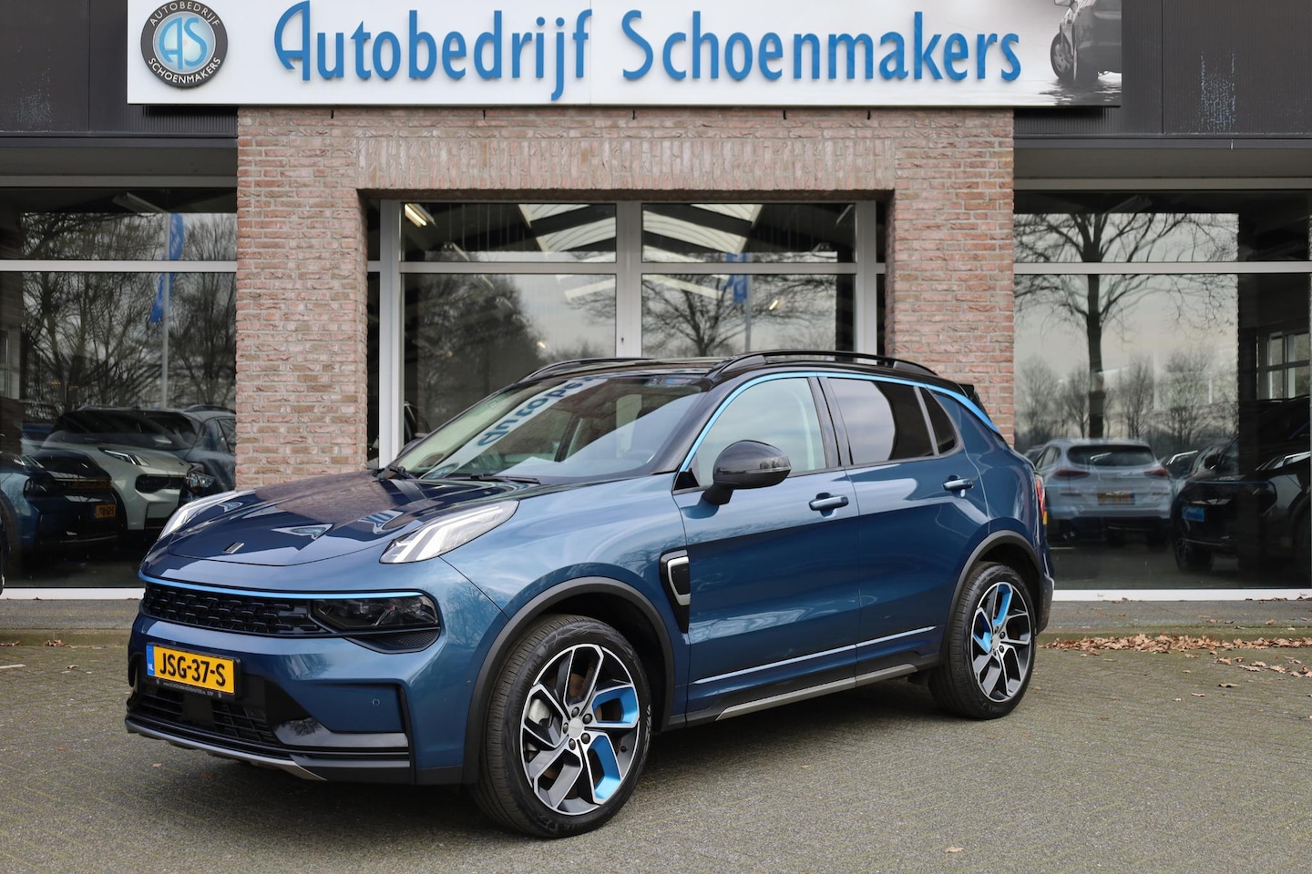 Lynk & Co 01 - 1.5 261PK! CAMERA STOELVERW. PANO/SCHUIF MEMORY INFINITY DAB NAVI CARPLAY ELEK.ACHTERKLEP - AutoWereld.nl