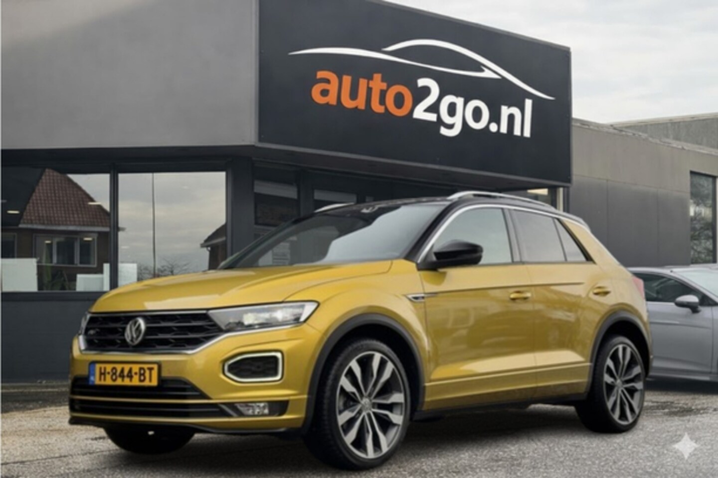 Volkswagen T-Roc - 1.5 TSI AUT7 R-LINE-SPORT NAVI CAMERA DIGI-DASH LED LMV PDC - AutoWereld.nl