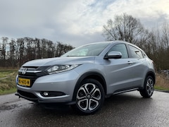 Honda HR-V - 1.5 i-VTEC Executive Automaat UNIEK 75.990 KM PANORAMADAK CAMERA NAVI KEY-LESS STOELVERWAR