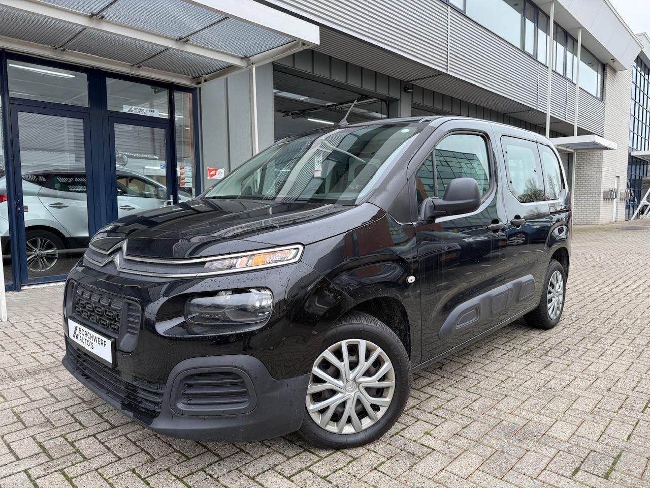 Citroën Berlingo - 1.2 Benzine | Bluetooth | 5 zitplaatsen - AutoWereld.nl