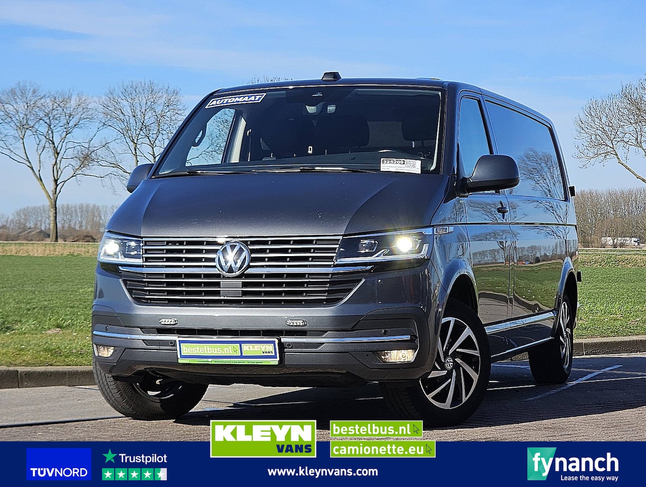 Volkswagen Transporter - 2.0 TDI L2H1 BULLI Cockpit ! - AutoWereld.nl