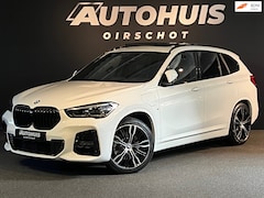 BMW X1 - XDrive25e High Executive Edition M Pano/ H&K/ Leder/ Memoryseats/ HeadUp/ Trekhaak/ Camera