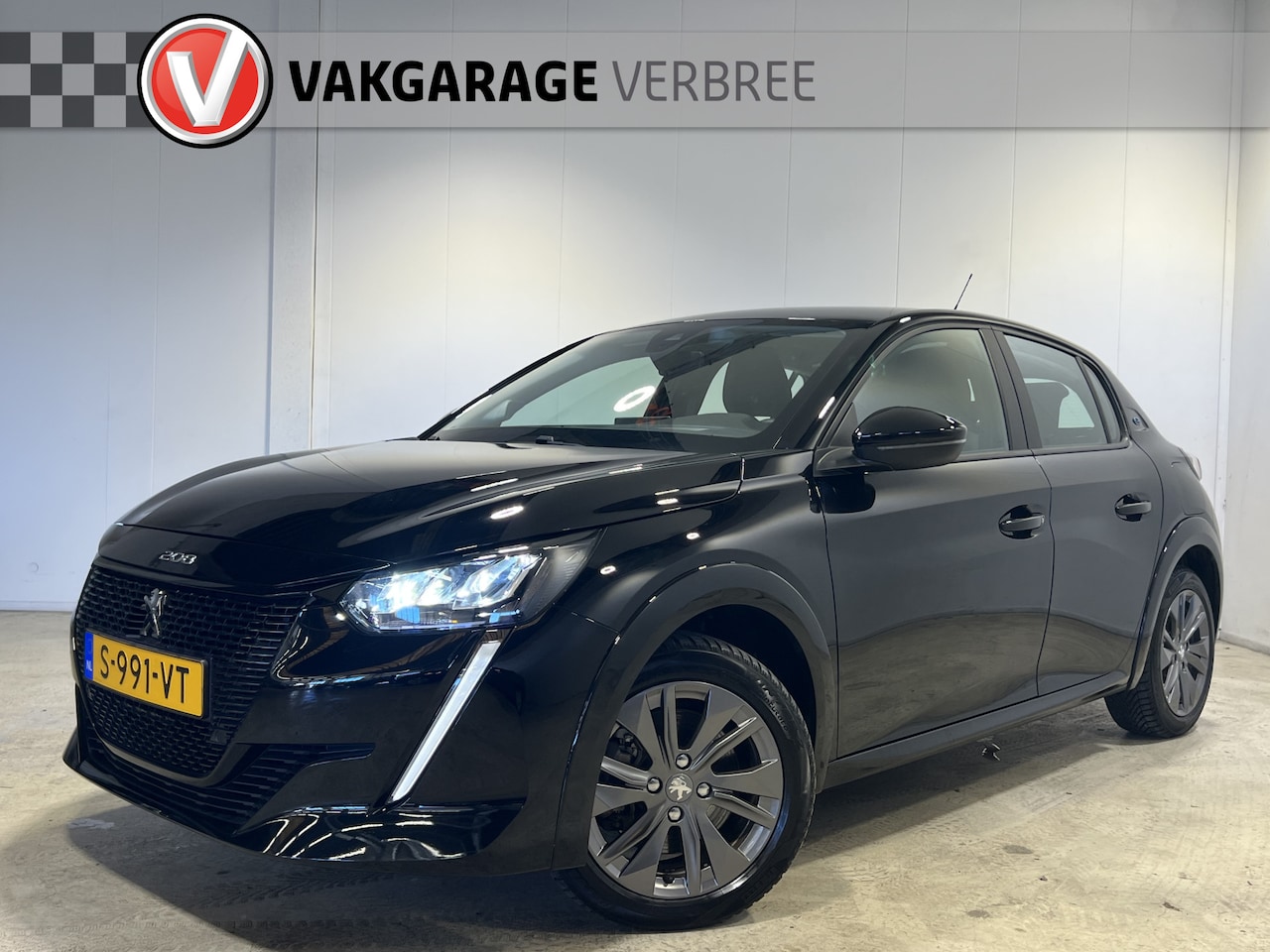 Peugeot e-208 - EV Active Pack 50 kWh | Android Auto / Apple Carplay | LM Velgen 16" | Cruise Control | Ai - AutoWereld.nl