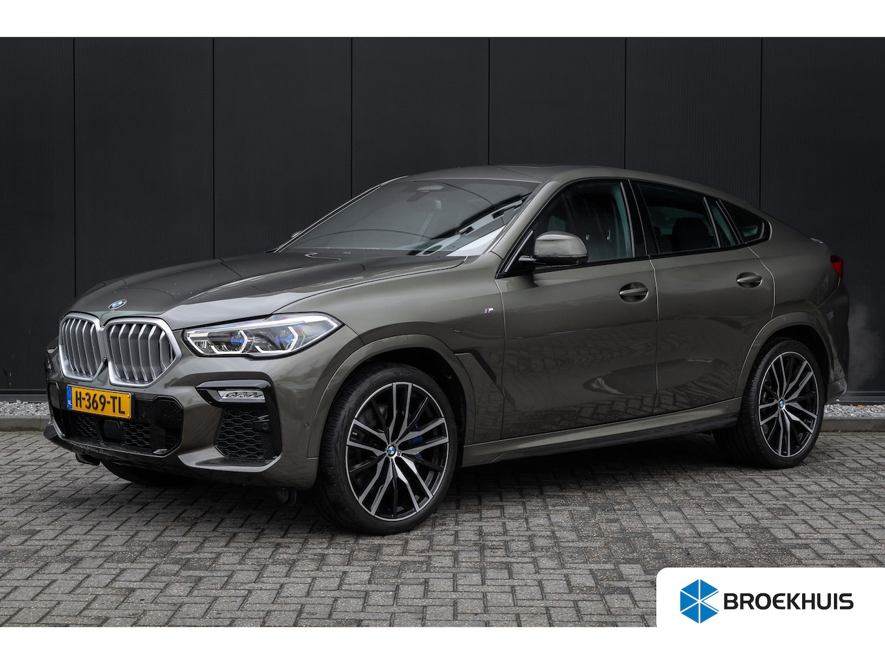 BMW X6 - xDrive40i High Executive HUD | H&K | Pano | Luchtvering | 360 Camera | Stuurverwarming | M - AutoWereld.nl