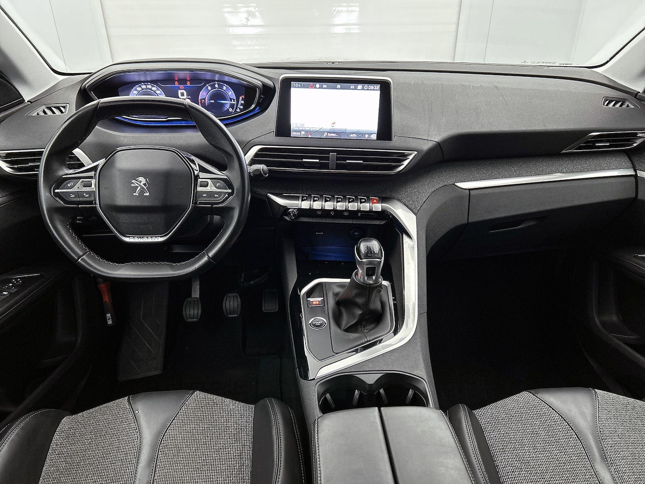 Peugeot 5008 - 1.2 PureTech Advanced Grip Control Allure | Apple Carplay/Android Auto | Camera | 7-Zitpla - AutoWereld.nl