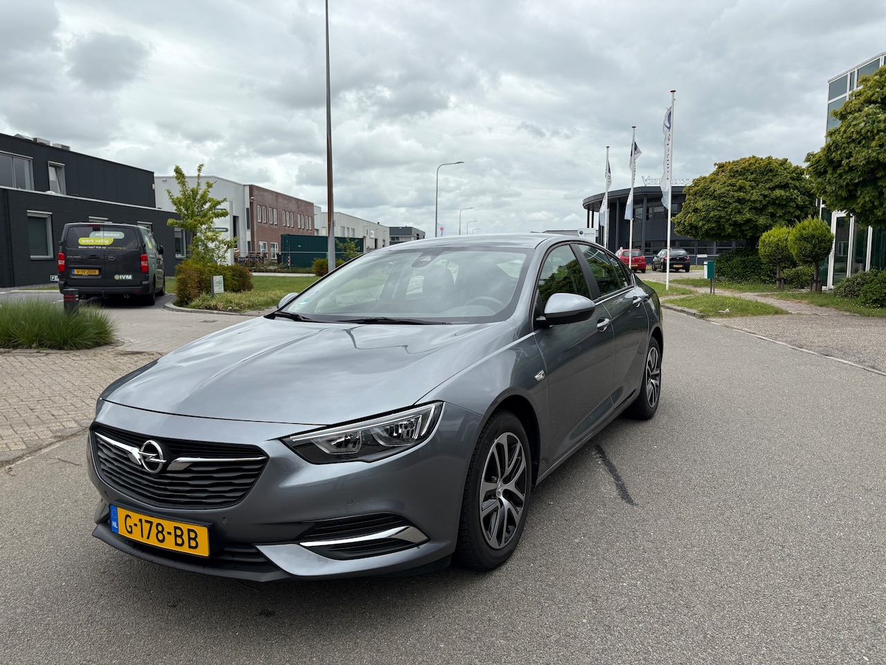 Opel Insignia Grand Sport - 1.5 Turbo Edition Hatchback - AutoWereld.nl
