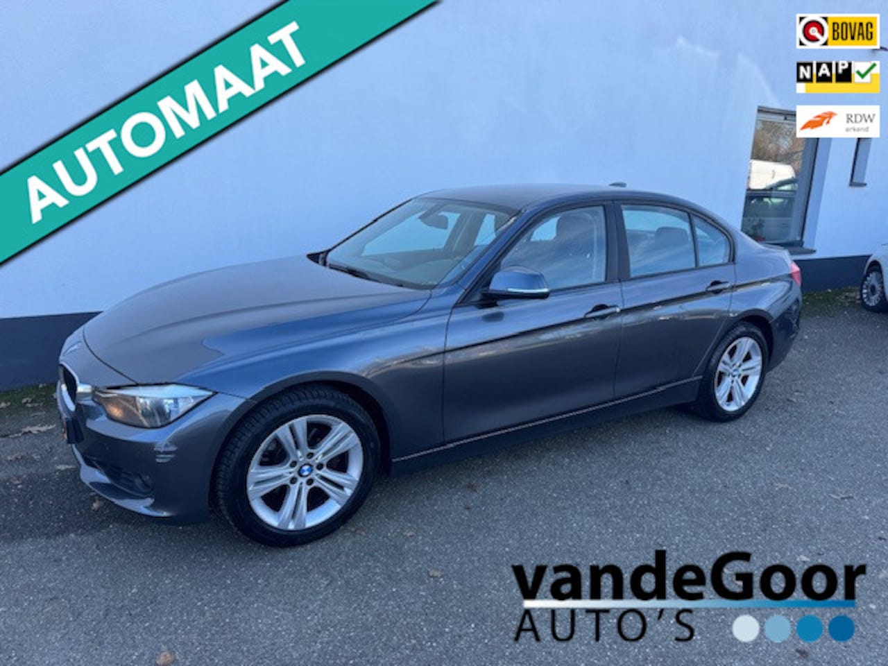 BMW 3-serie - 320i Executive 320i Executive, '12, aut., nette, keurig onderhouden auto ! - AutoWereld.nl
