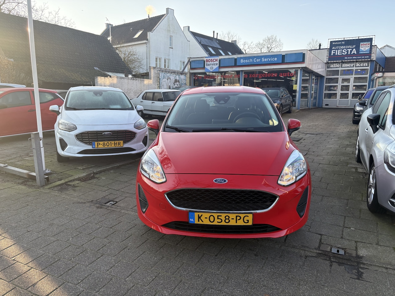 Ford Fiesta - 1.0 EcoBoost Connected Auto compleet met Cruise Controle en Airco - AutoWereld.nl