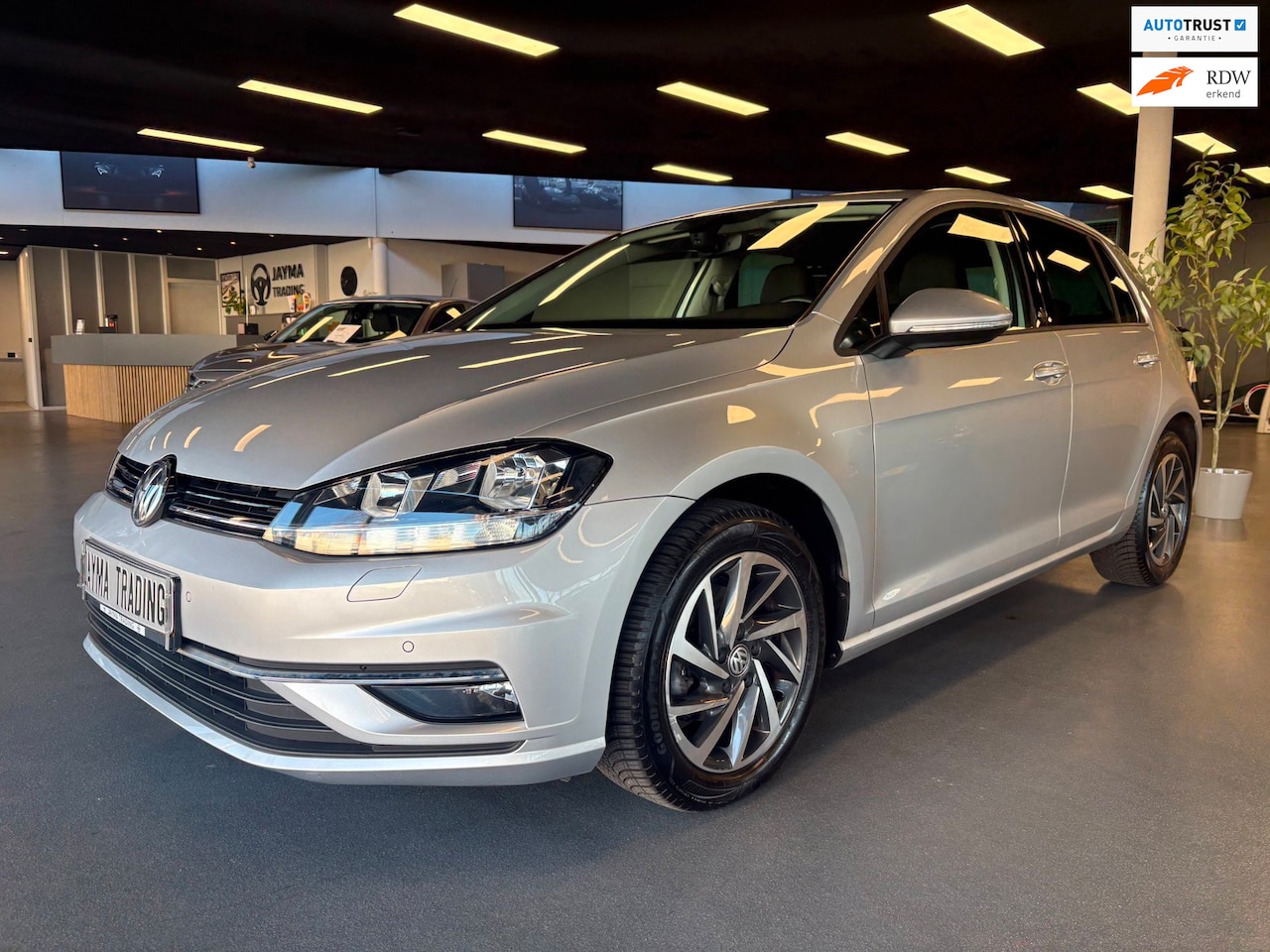 Volkswagen Golf - 1.0 TSI Highline 1.0 TSI Highline - AutoWereld.nl