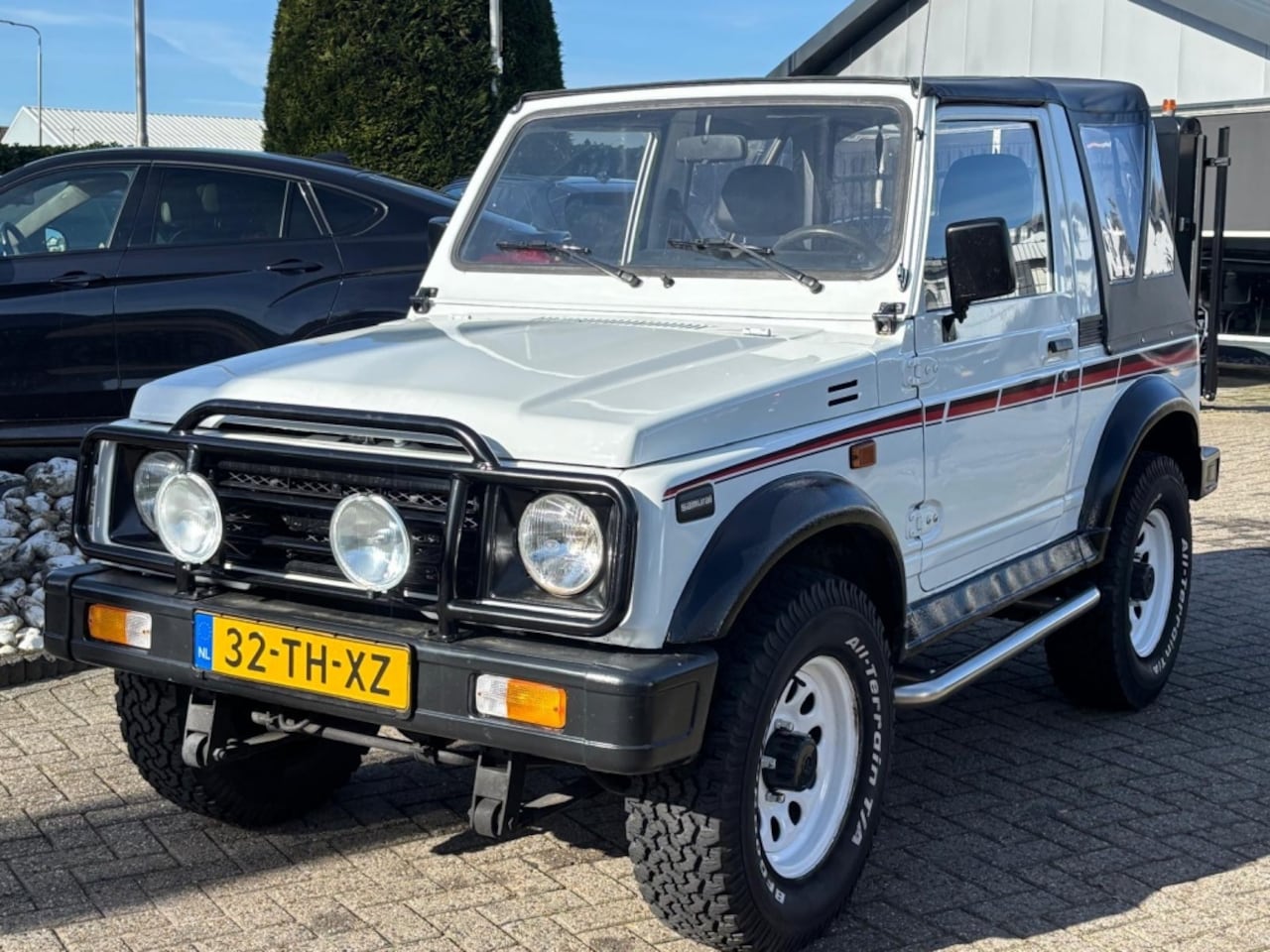 Suzuki Samurai 4x4 - 1.3 Cabrio Softtop 1992 Bull Bar Trekhaak - AutoWereld.nl