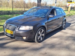 Audi A3 Sportback - 2.0 FSI Ambiente zo mee prijs lees tekst