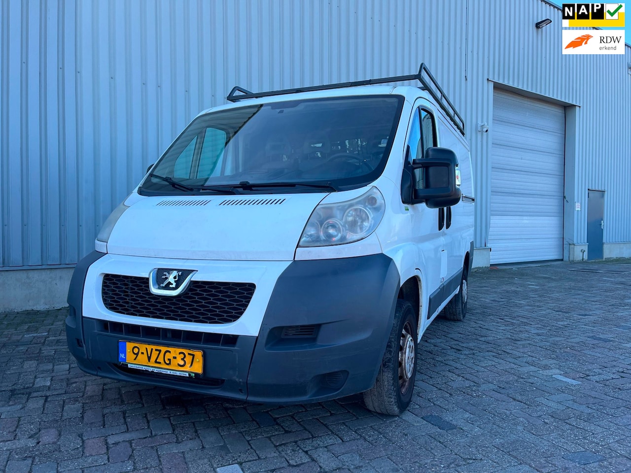 Peugeot Boxer - 330 2.2 HDI L1H1 Profit+ - Schade - AutoWereld.nl