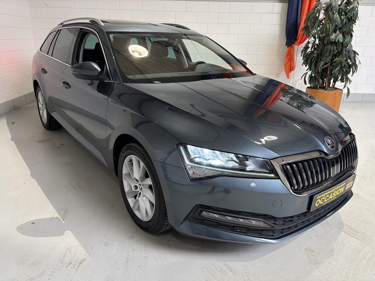 Skoda Superb Combi - 1.5 TSI ACT 150pk DSG7. ACC, Pano, Memory, Carplay - AutoWereld.nl