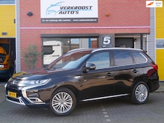 Mitsubishi Outlander - 2.4 PHEV Instyle. schuifdak. camera. luxe leder. stoelverwarming