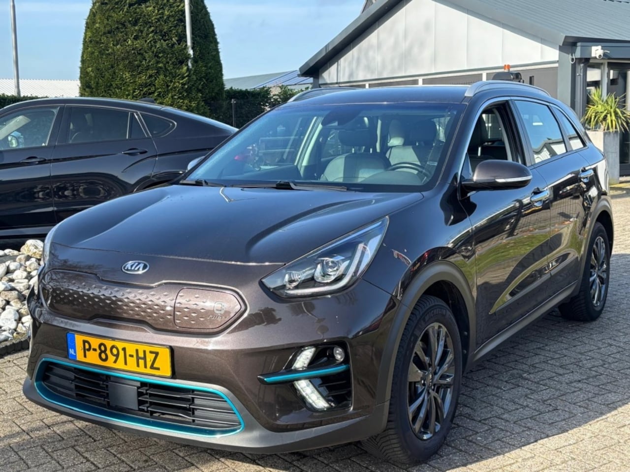 Kia e-Niro - DynamicLine 64 KWH Automaat Sportvelgen - AutoWereld.nl