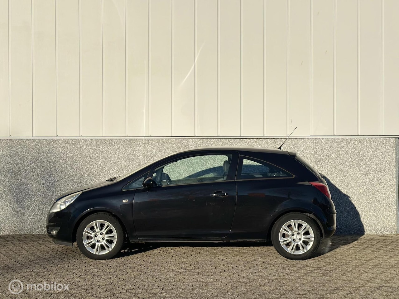 Opel Corsa - 1.4-16V Sport Automaat/ New ketting/NEW APK - AutoWereld.nl