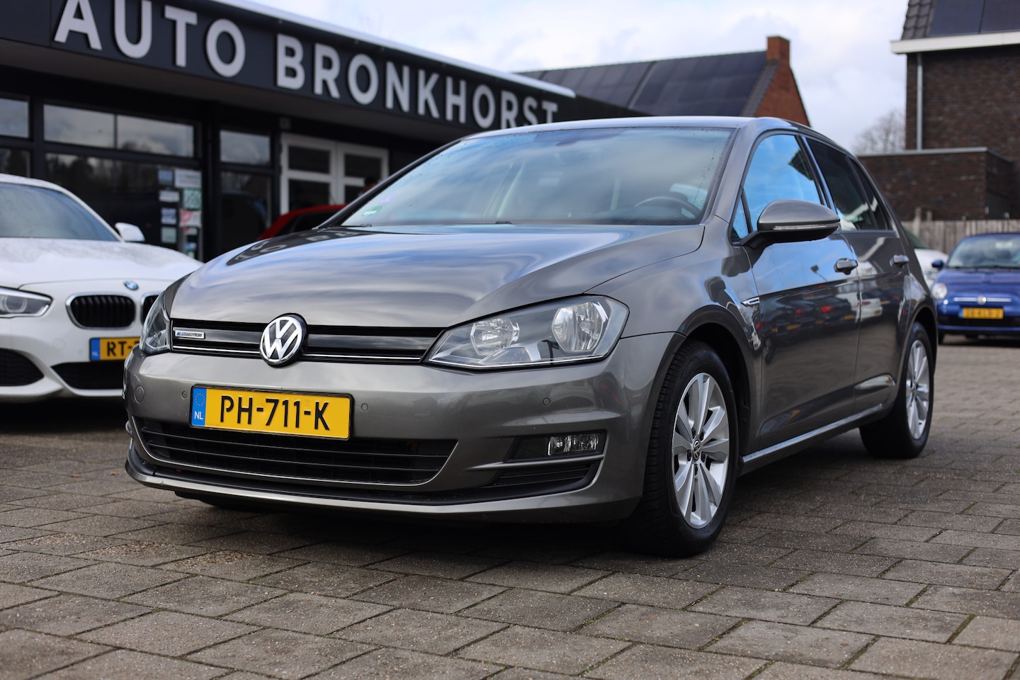 Volkswagen Golf - 1.0 TSI COMFORTLINE | NAVI | CARPLAY | CLIMA - AutoWereld.nl