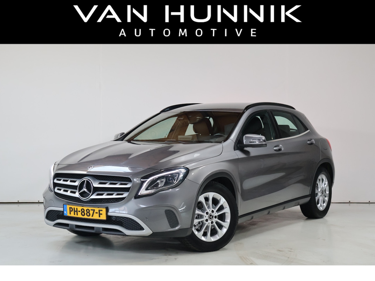 Mercedes-Benz GLA-Klasse - 180 Business Solution | Camera | Clima | Stoelverwarming - AutoWereld.nl