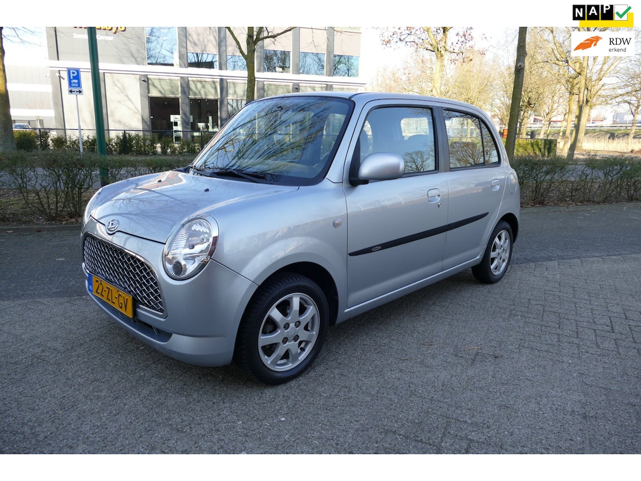Daihatsu Trevis - 1.0 Automaat Airco Apk 13-4-2027 5 deurs - AutoWereld.nl