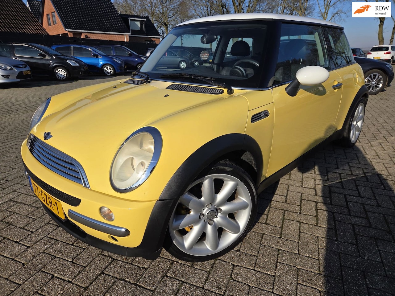 MINI Cooper - Mini 1.6 Pepper 2002. Airco/Lichtmetaal/CV etc.. APK 02-2027 - AutoWereld.nl