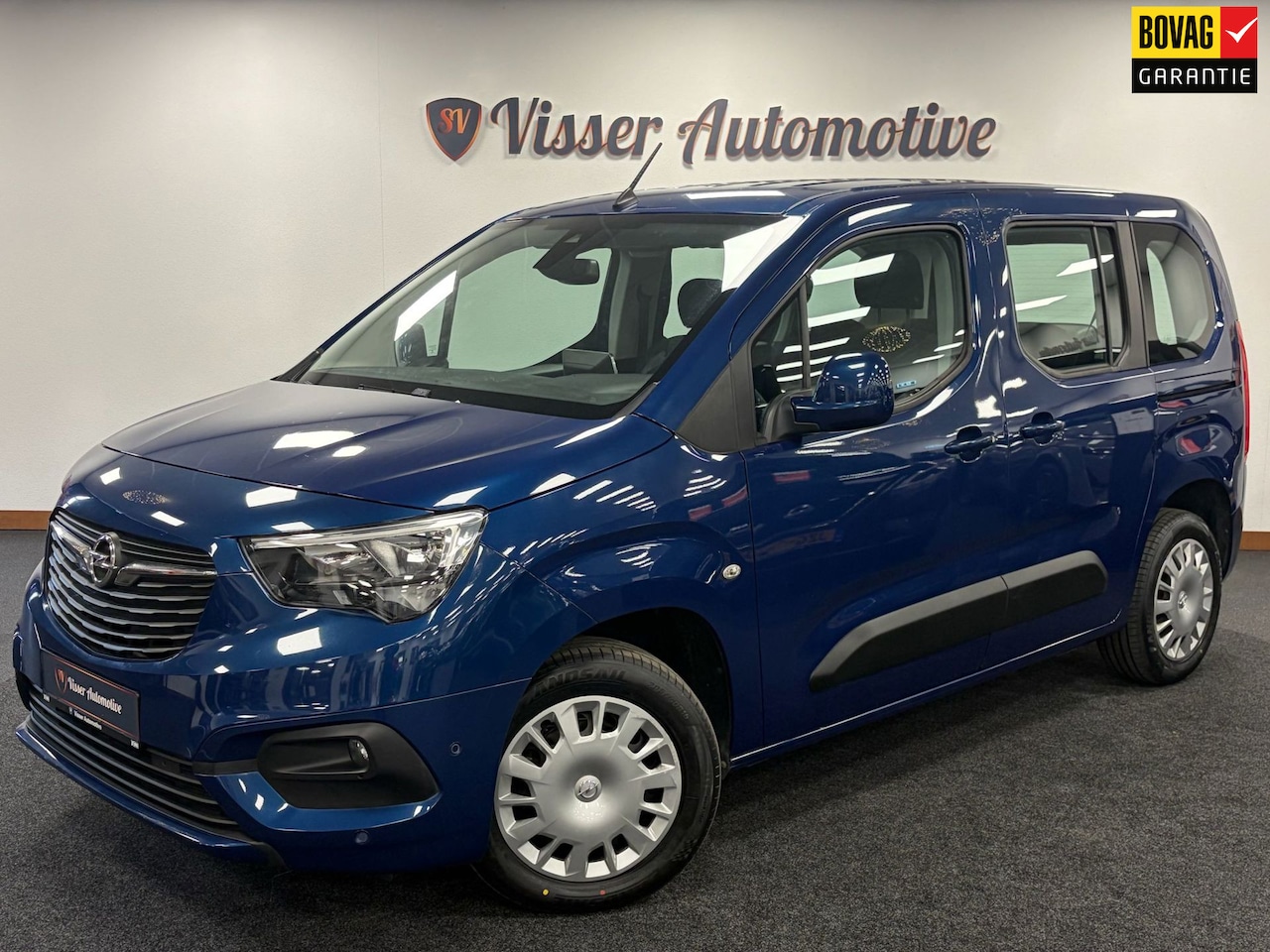 Opel Combo Tour - 1.2 Turbo L1H1 Edition*Cruise-Control*Apple CarPlay*Camera*PDC*Navi* - AutoWereld.nl